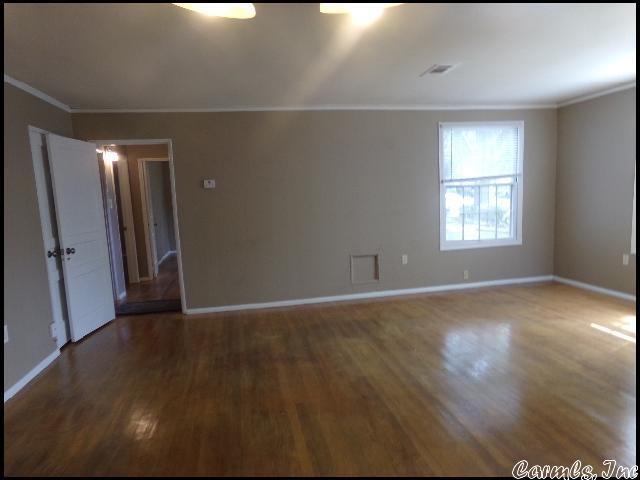 Building Photo - 6601 Kavanaugh Pl