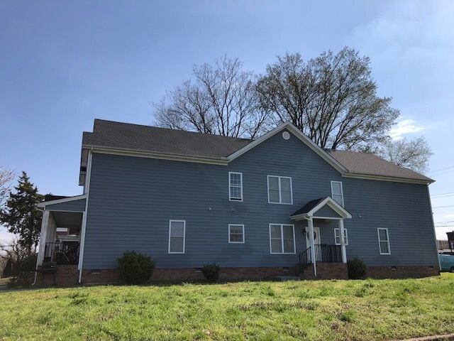 Building Photo - 1118 Bainbridge St