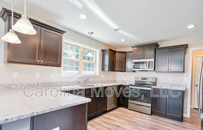 Building Photo - 276 Lockeland Park Dr