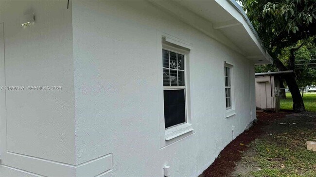 Foto del edificio - 16221 E Bunche Park Dr