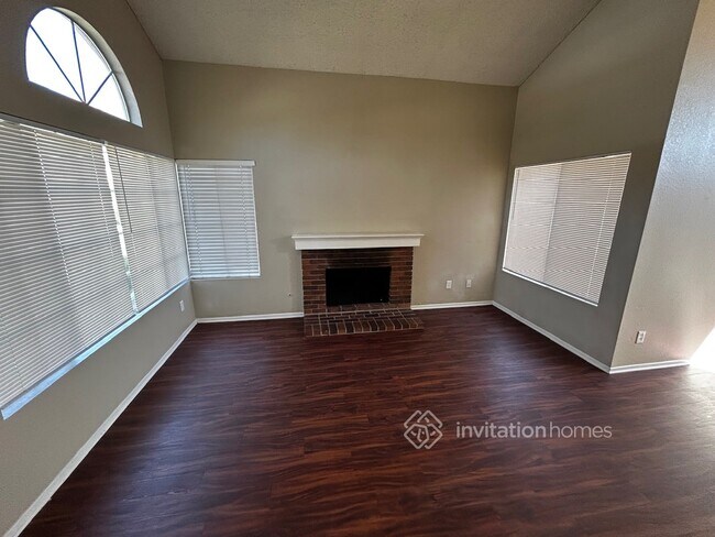 Building Photo - 21485 Salix Ave