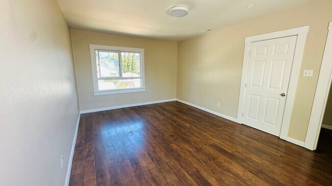 Foto del edificio - 5432 Foothill Blvd