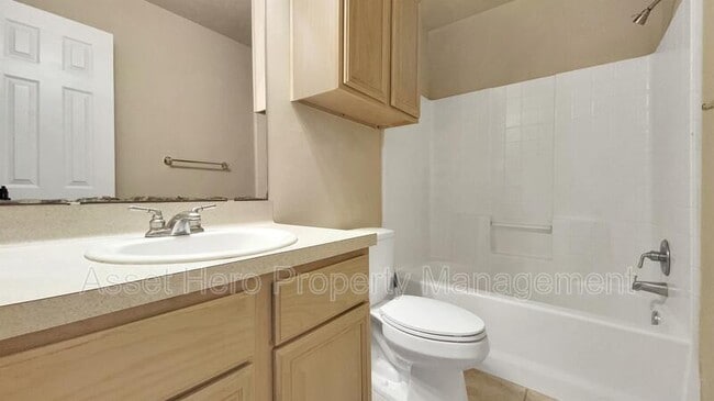 Building Photo - 1617 Park Pl