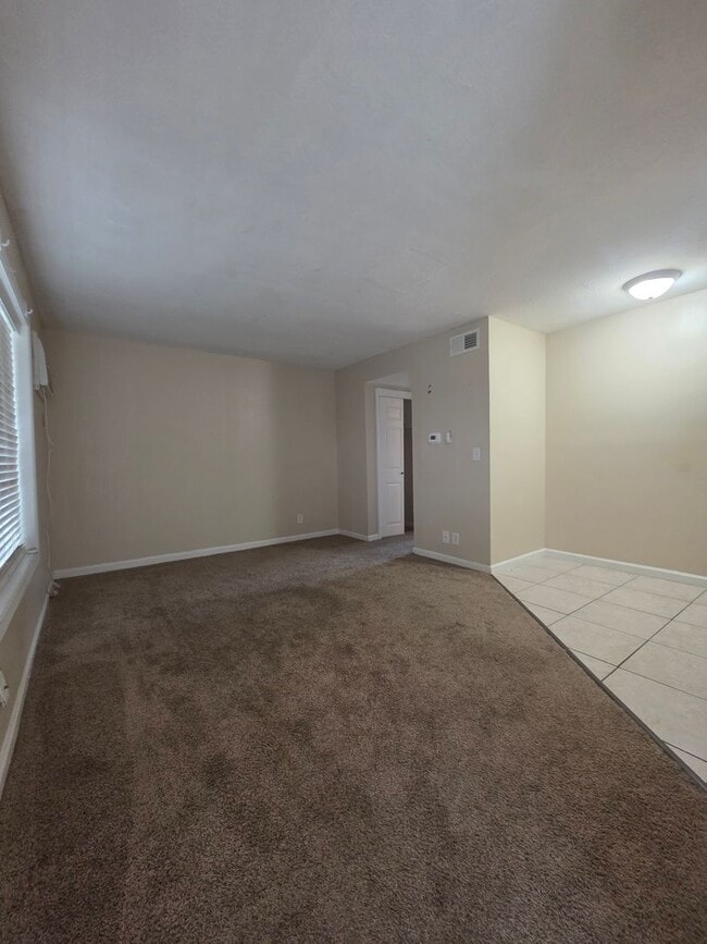 Building Photo - 612 N 46th St