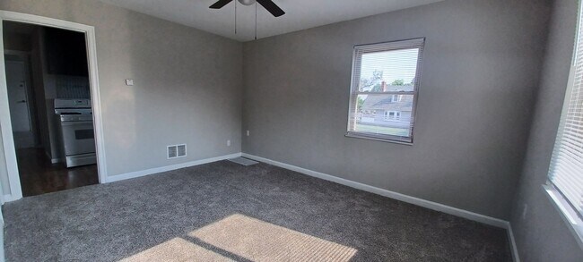 Foto del edificio - Beautiful 1 bed/1 bath apartment, just off...