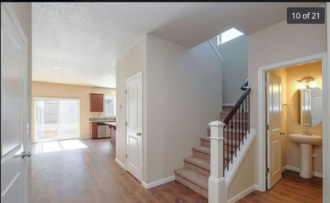Foto del edificio - 5 br, 2.5 bath House - 16958 NW Tristan St