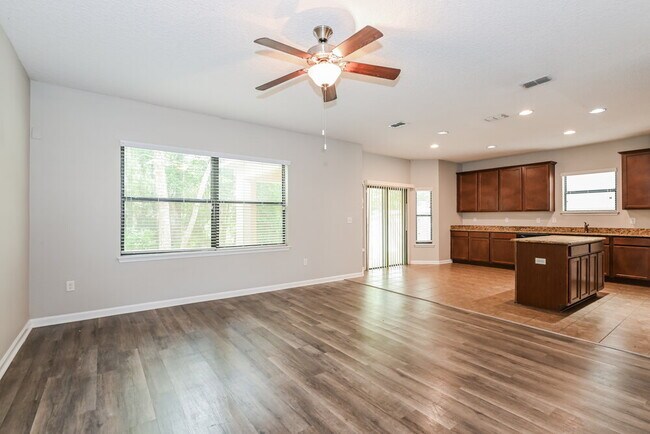 Foto del edificio - 4113 Grayfield Ln