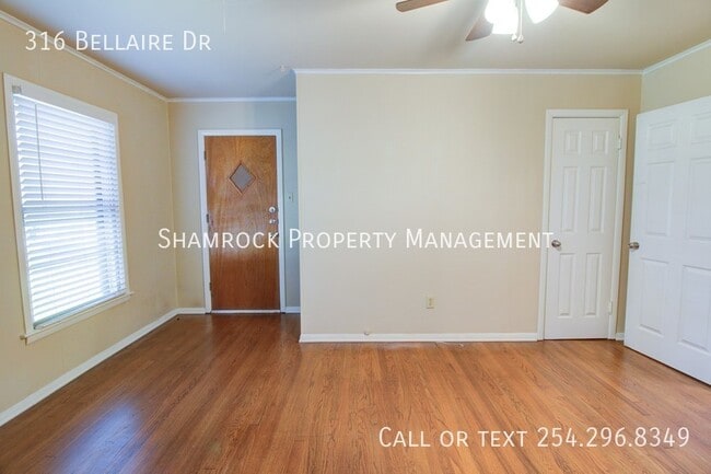 Building Photo - 3 bedroom home in Woodway!