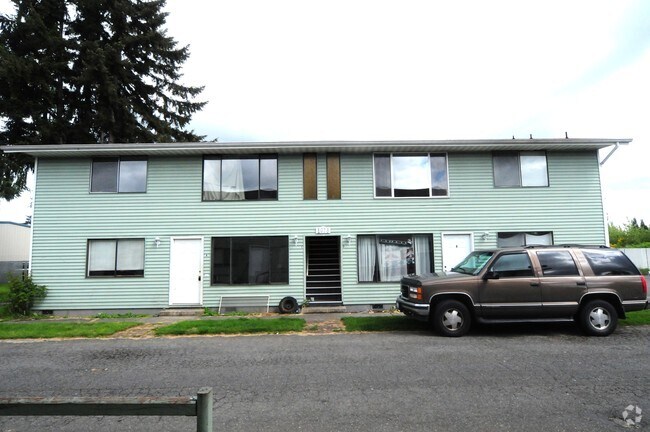 Foto del edificio - 1028 Cedar Ave