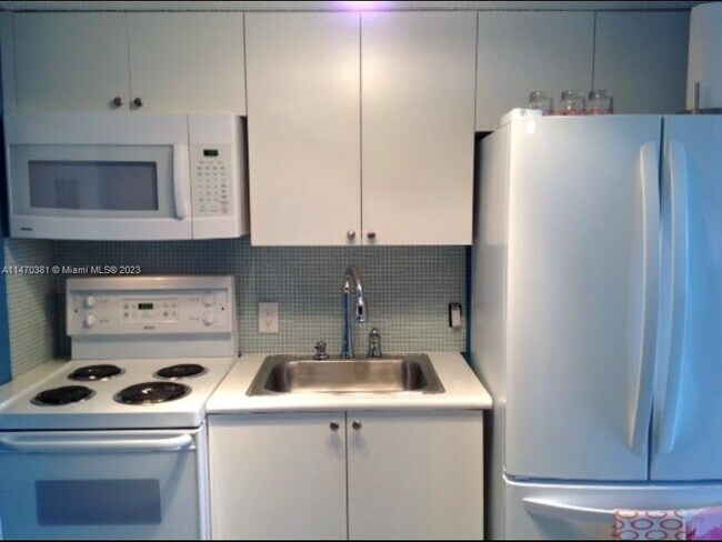 Foto del edificio - 3000 E Sunrise Blvd