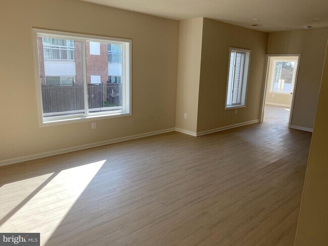 Foto del edificio - 2825 Robinson Pl SE