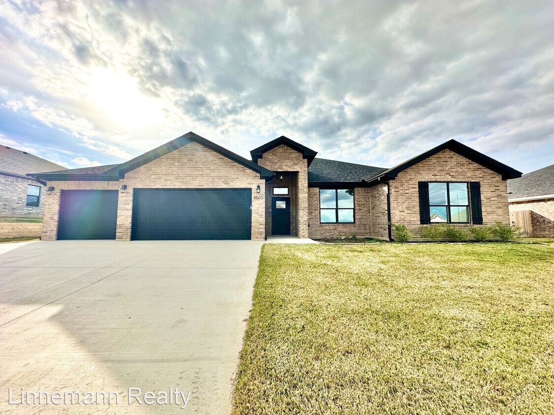 4 br, 2 bath House 8503 James Herring Way House Rental in Killeen