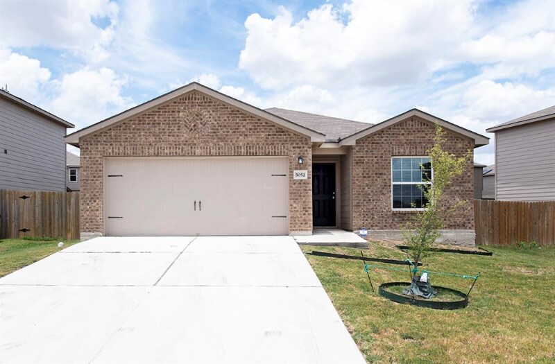 5052 Cressler Ln, Jarrell, TX 76537 House Rental in Jarrell, TX