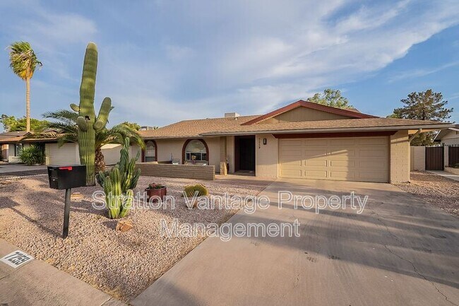 Foto del edificio - 7259 E Edgewood Ave