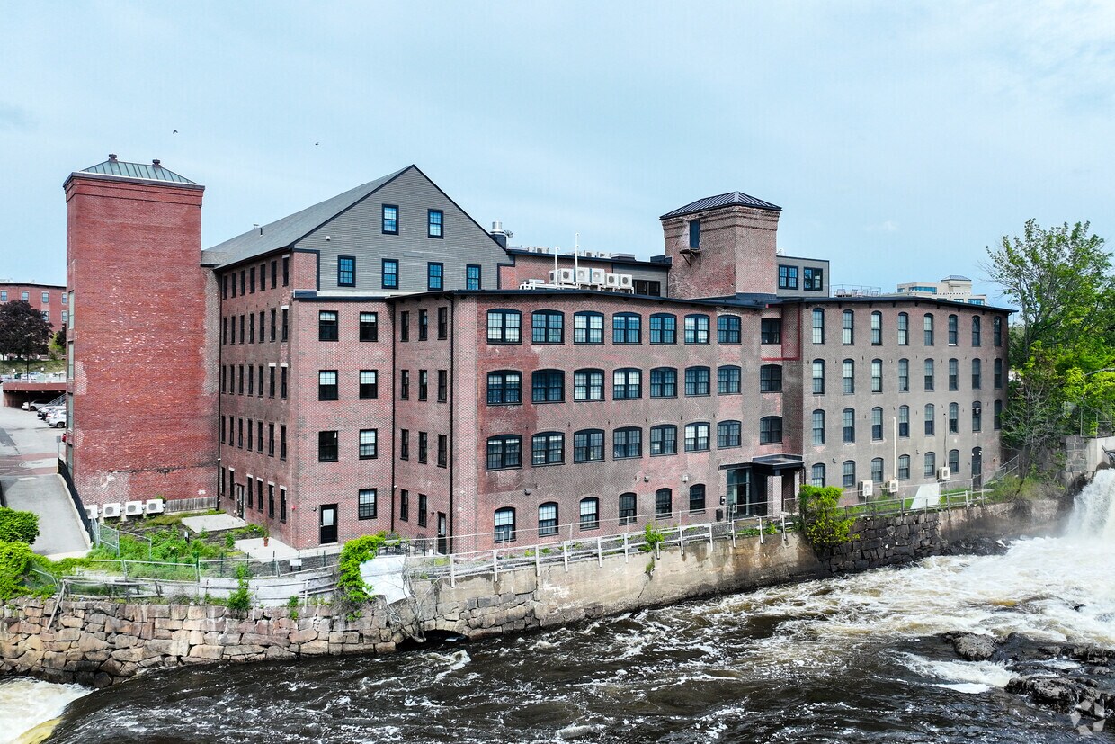 Foto principal - The Lofts at Saco Falls