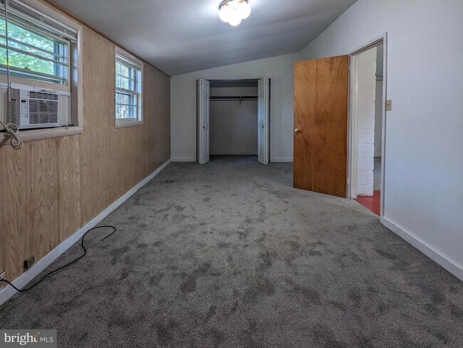 Building Photo - 18372 Fox Mountain Ln
