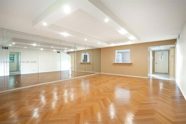 Foto del edificio - 150 S Hollybrook Terrace