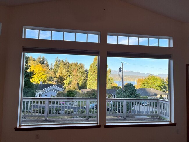Foto del edificio - View Home in Poulsbo