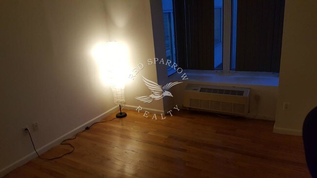 Foto del edificio - 8820 Parsons Blvd