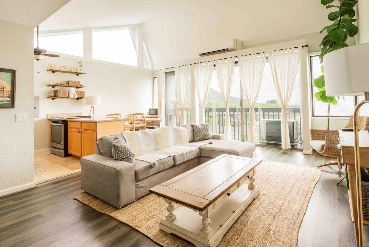 Living Room - 84-575 Kili Dr
