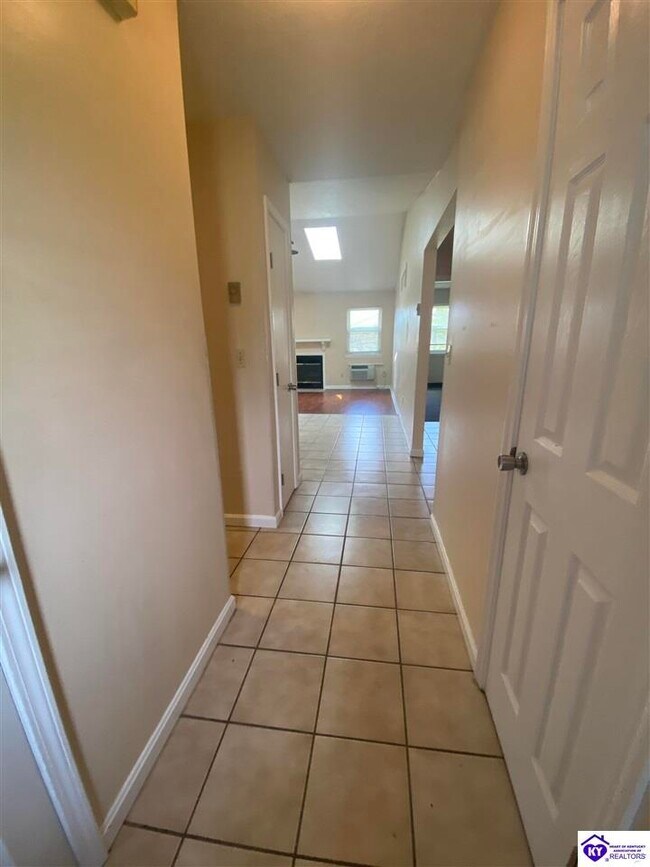 Foto del edificio - 501 Independence Ct