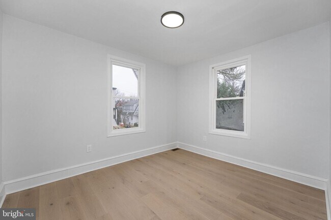 Building Photo - 7508 Newland St