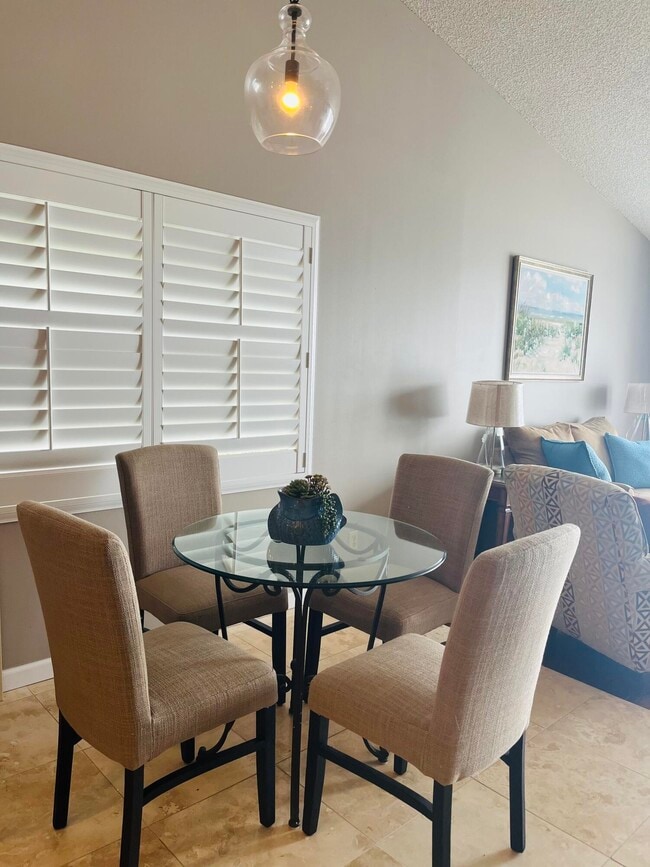 Foto del edificio - 621 Ocean Dunes Cir