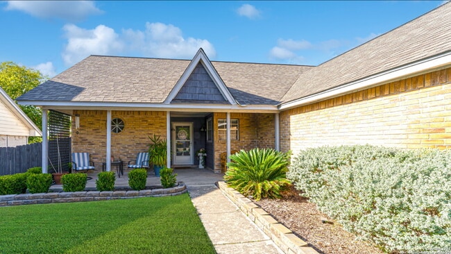 Foto del edificio - "Charming 2-Bed Oasis with Granite Touches in Schertz - Your Cozy Retreat Awaits!"
