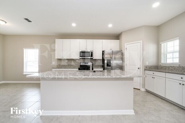Building Photo - 75302 Plumbago Trce