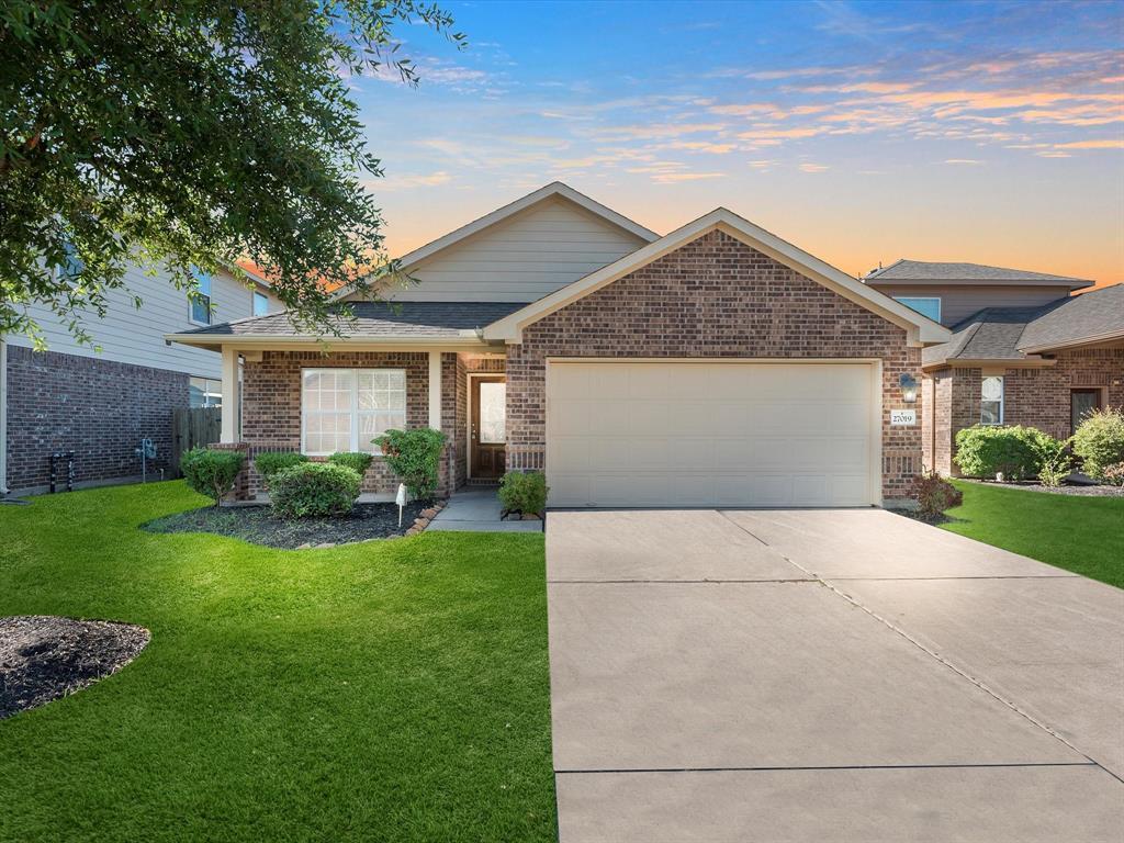 Foto principal - 27019 Barrow Glen Dr