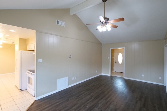 Foto del edificio - 5335 Inwood Dr