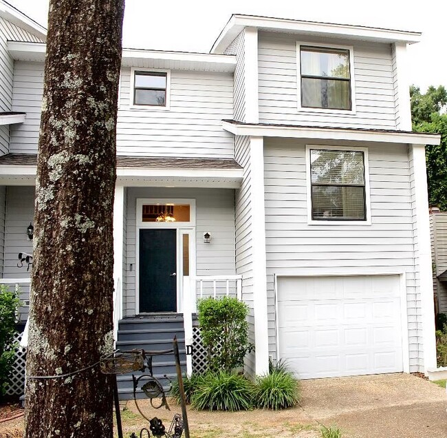 Foto del edificio - 6441 Cedar Bend Ct
