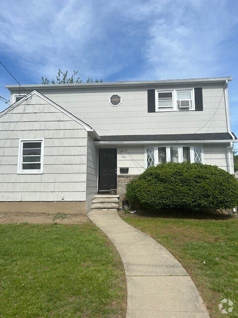 Building Photo - 337 Clarendon Rd