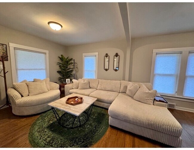 Foto del edificio - 2332 N 65th St