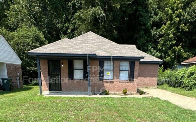 Foto del edificio - 3791 Black Forest Dr