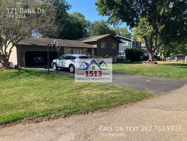 Building Photo - 121 Dana Dr