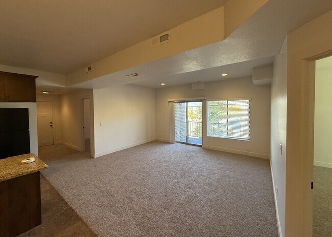 Building Photo - 56 W 300 N