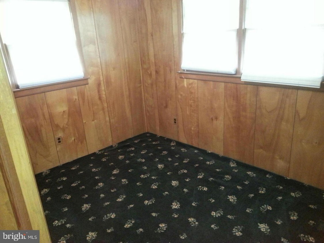 Foto principal - 1841 Highland Ridge Rd