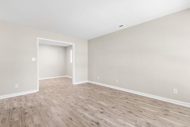 Foto del edificio - 211 Woodview Ave
