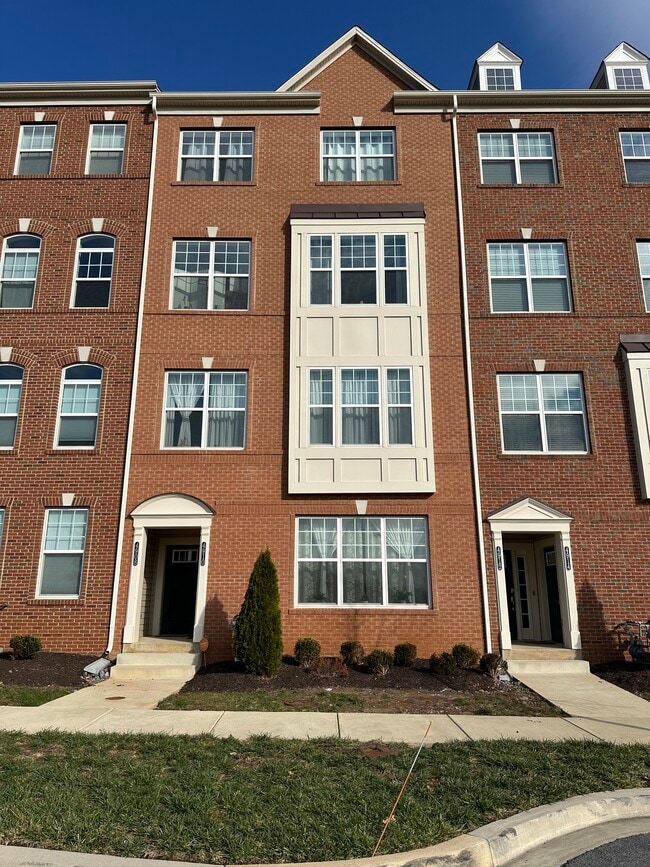 Foto del edificio - 4914 Macdonough Pl