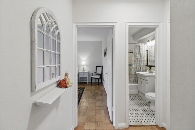 Foto del edificio - 2500 Q St NW