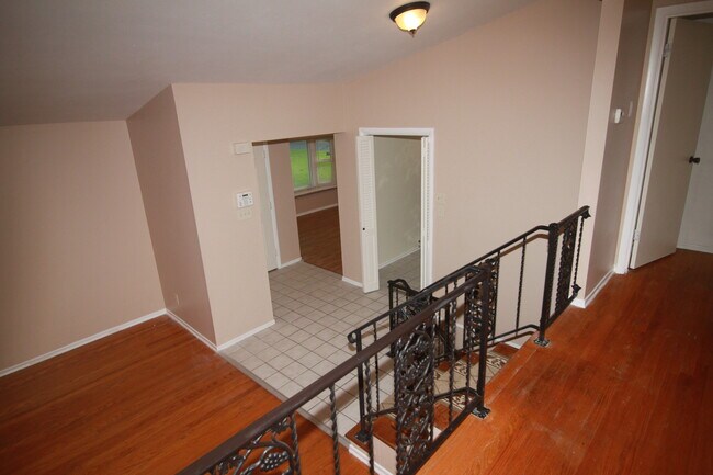 Building Photo - 6235 Rocket Dr
