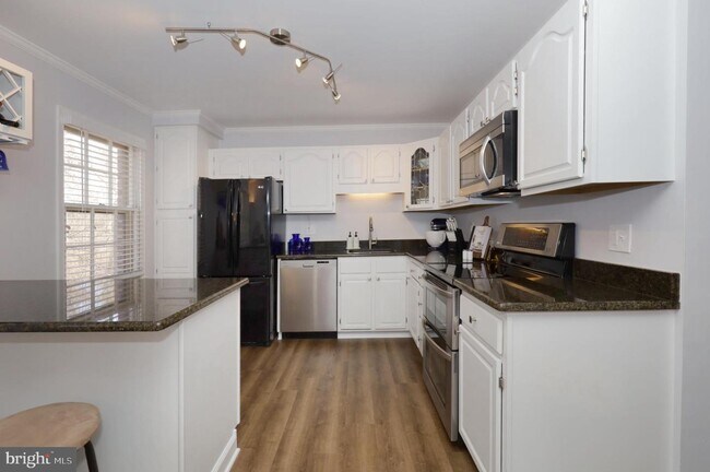 Building Photo - 7480 Adams Park Ct