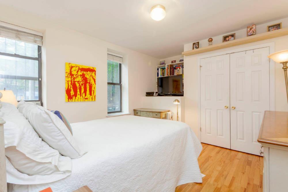 Foto del edificio - 337 W 21st St