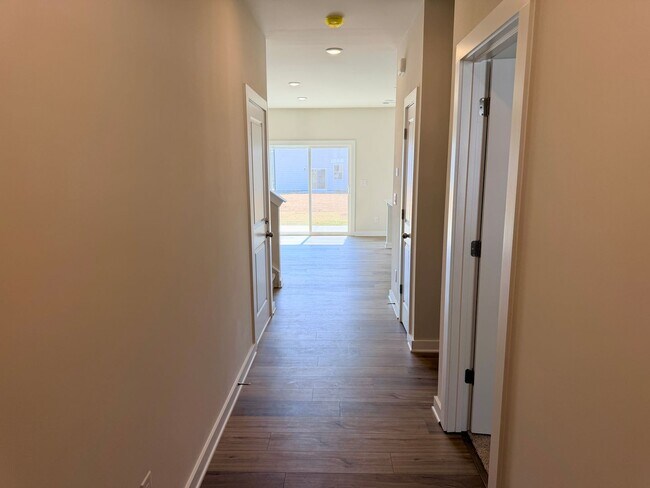 Foto del edificio - Brand New 4BR/3BA Home in Blue Sky Meadows