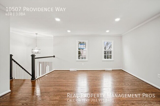 Foto del edificio - 10507 Providence Way