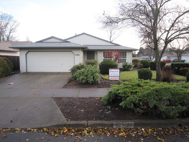 Building Photo - Three Bedroom in South Salem