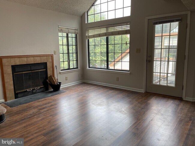 Building Photo - 6007 Curtier Dr