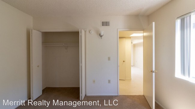 Building Photo - 3832 E Pima St