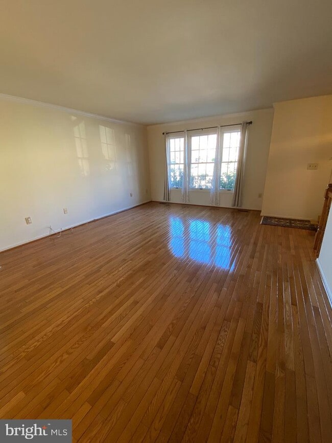Building Photo - 8756 Birkenhead Ct